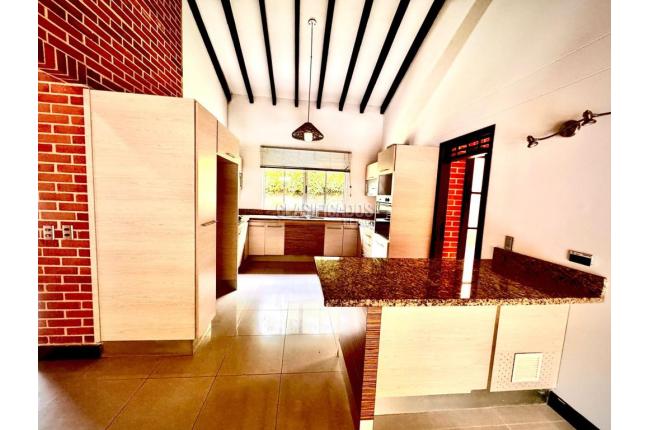 Casas, Alquiler, Pereira - $7.000.000