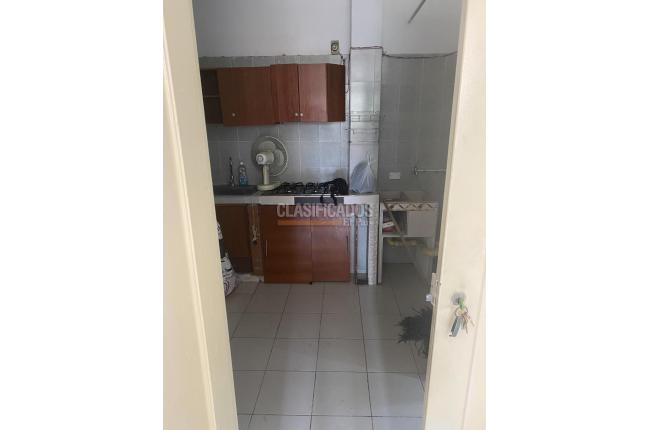 Edificios, Venta, Primero de Mayo - $1.300.000.000