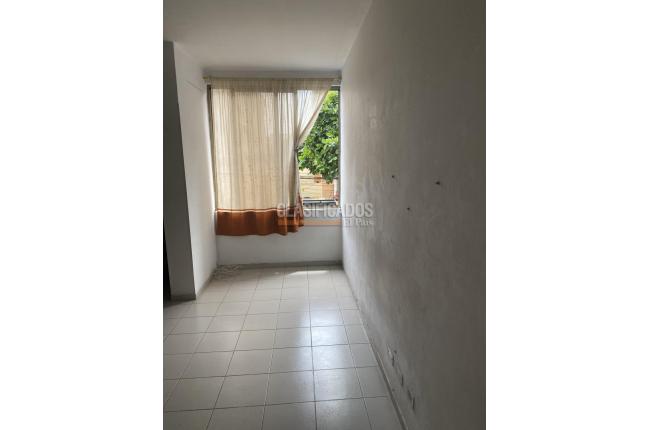 Edificios, Venta, Primero de Mayo - $1.300.000.000