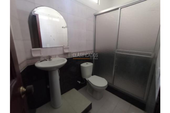 Casas, Alquiler, Miraflores - $5.500.000