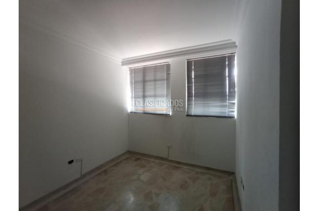 Casas, Alquiler, Miraflores - $5.500.000