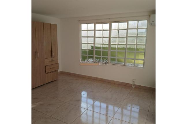 Apartaestudios, Alquiler, La Flora - $850.000