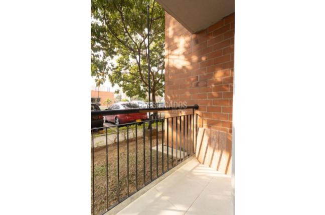 Apartamentos, Venta, Ciudad Melendez - $240.000.000