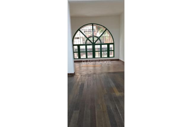 Oficinas y Consultorios, Alquiler, Versalles - $3.500.000