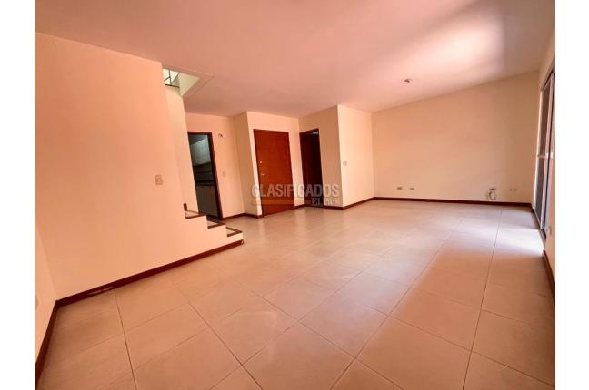 Casas, Venta en La Hacienda