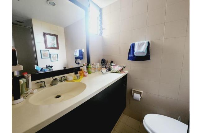 Apartamentos, Venta, Cuarto de Legua - $350.000.000