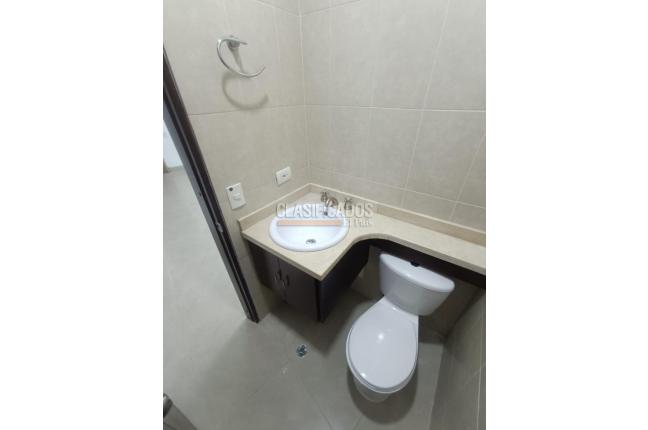 Oficinas y Consultorios, Alquiler, Centro Ccial. Unicentro - $4.280.000