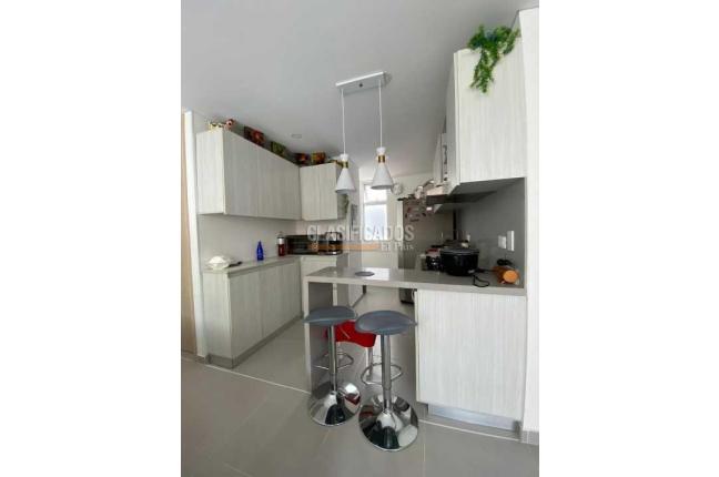 Apartamentos, Venta, Cerro Cristales - $620.000.000