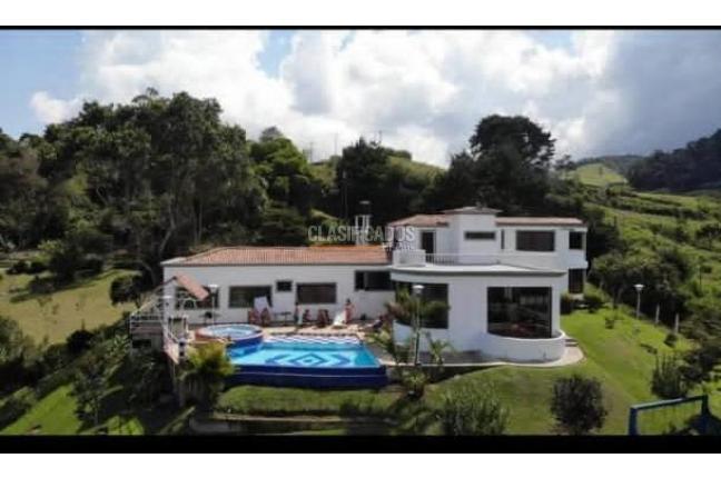 Fincas y Casas Campestres, Venta, Restrepo - $1.550.000.000