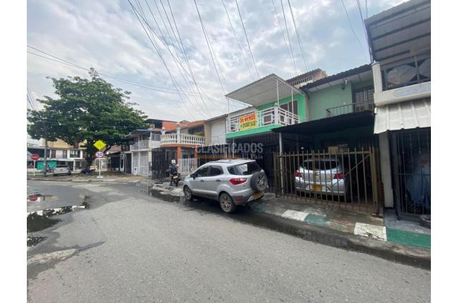 Casas, Venta en Brisas de los Álamos