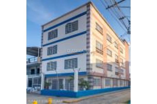 Edificios, Alquiler en Calima