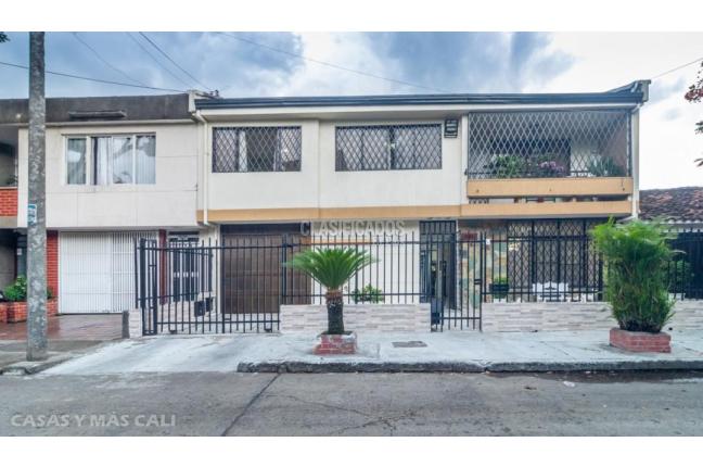 Casas, Venta en Prados del Norte