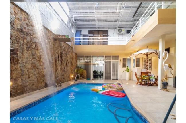 Casas, Venta en Prados del Norte