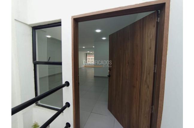 Oficinas y Consultorios, Alquiler, Versalles - $3.500.000