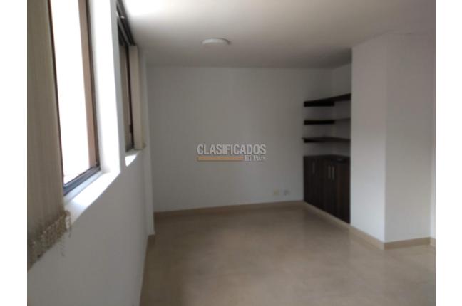 Oficinas y Consultorios, Alquiler, Versalles - $2.400.000