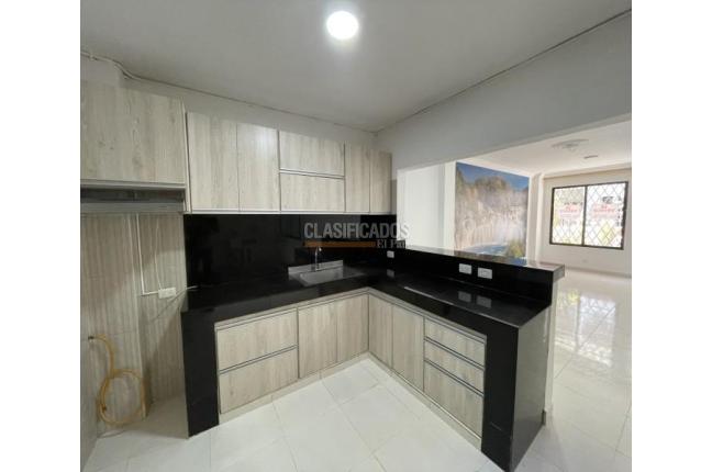 Casas, Venta, Nápoles - $240.000.000
