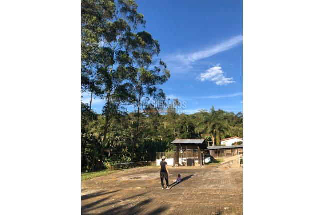 Fincas y Casas Campestres, Venta, Calima (Darién) - $1.850.000.000