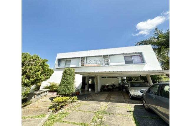 Casas, Venta, Ciudad Jardín - $1.600.000.000