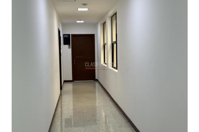 Oficinas y Consultorios, Alquiler, Centenario - $8.500.000