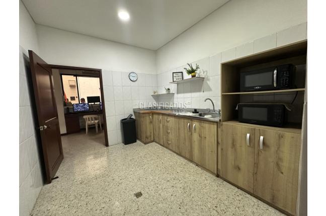 Oficinas y Consultorios, Alquiler, Centenario - $8.500.000