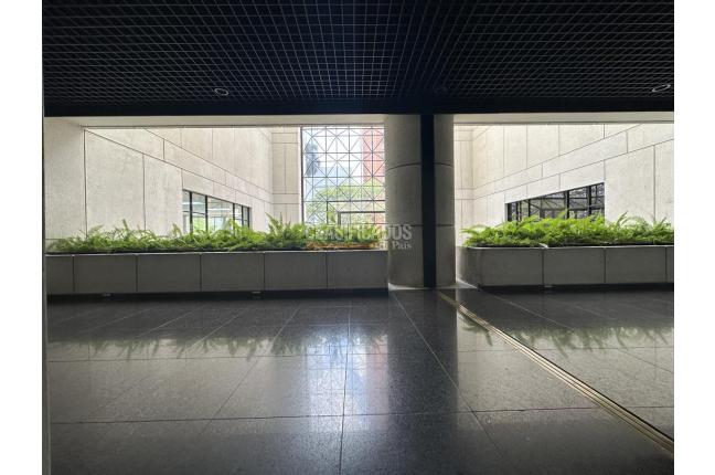 Oficinas y Consultorios, Alquiler, Centenario - $8.500.000