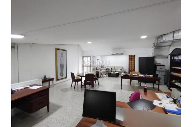 Locales y Bodegas, Alquiler, San Vicente - $9.600.000