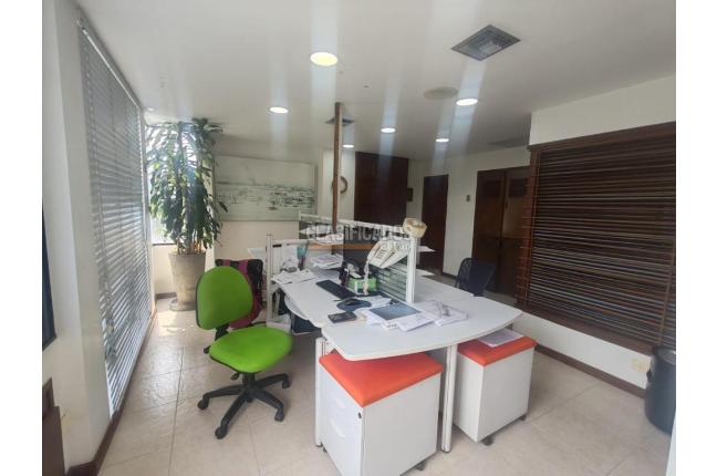 Oficinas y Consultorios, Alquiler, Versalles - $2.100.000