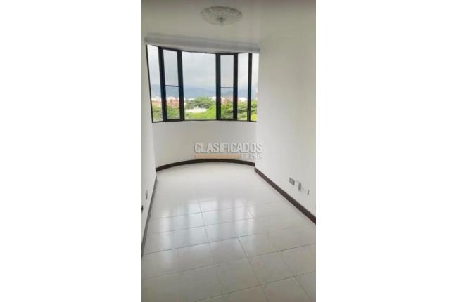 Apartamentos, Venta en Las Quintas de Don Simón