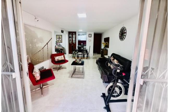 Apartamentos, Venta en Las Quintas de Don Simón