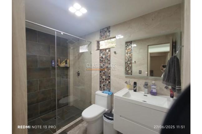 Casas, Venta, La Merced - $1.700.000.000