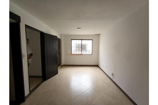 Casas, Alquiler, San Vicente - $7.900.000