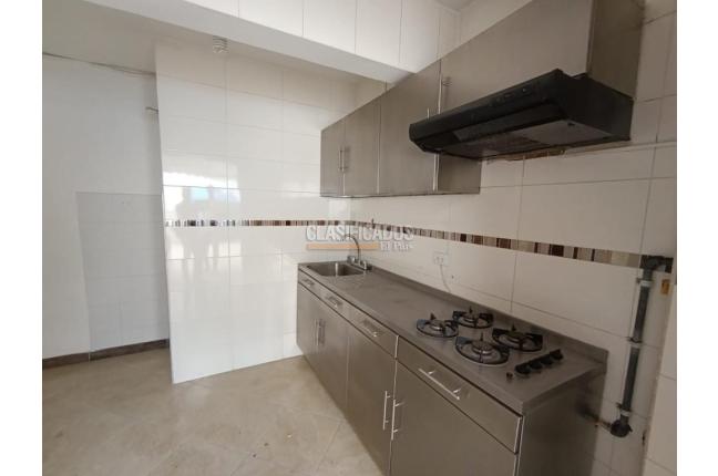 Casas, Alquiler, San Vicente - $7.900.000