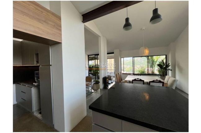 Apartamentos, Alquiler, Arboleda - $10.000.000