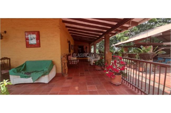 Casas, Venta, La Buitrera - $900.000.000