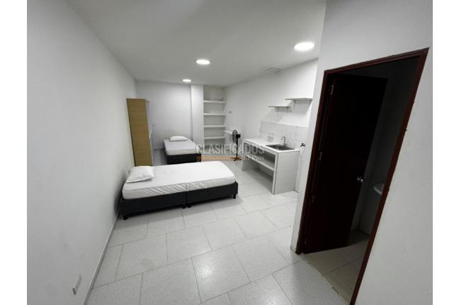 Edificios, Alquiler, Alameda - $12.000.000