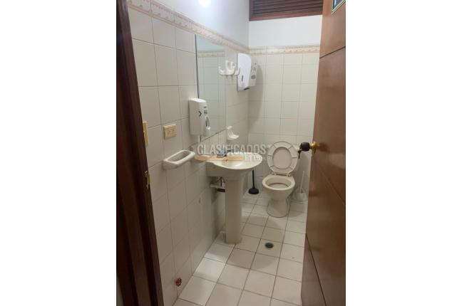 Casas, Alquiler, Centenario - $9.500.000