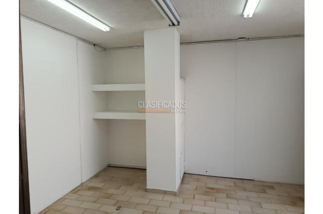 Oficinas y Consultorios, Alquiler, San Vicente - $1.100.000