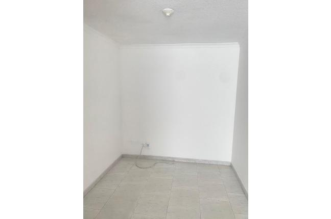 Apartamentos, Alquiler, Ciudad Capri - $2.200.000