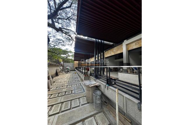 Locales y Bodegas, Alquiler en Seminario