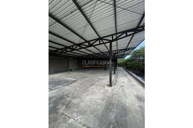 Locales y Bodegas, Alquiler, Seminario - $20.000.000