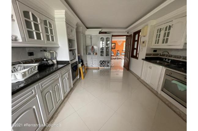 Casas, Venta, Bucaramanga - $2.500.000.000