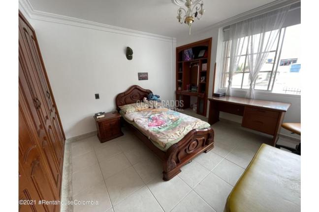 Casas, Venta, Bucaramanga - $2.500.000.000