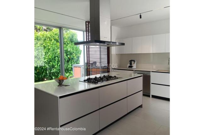 Casas, Venta, Bogotá - $1.600.000.000