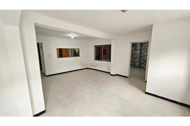 Oficinas y Consultorios, Alquiler, San Cayetano - $1.500.000