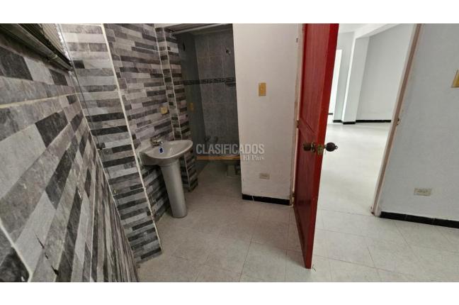 Oficinas y Consultorios, Alquiler, San Cayetano - $1.500.000