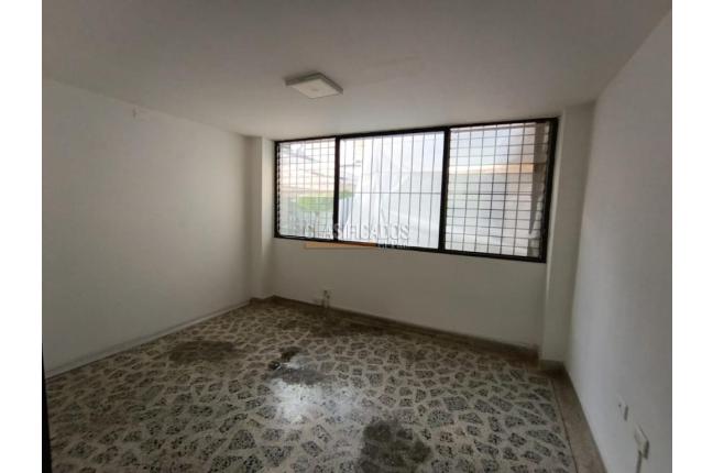 Locales y Bodegas, Alquiler, Tequendama - $3.000.000