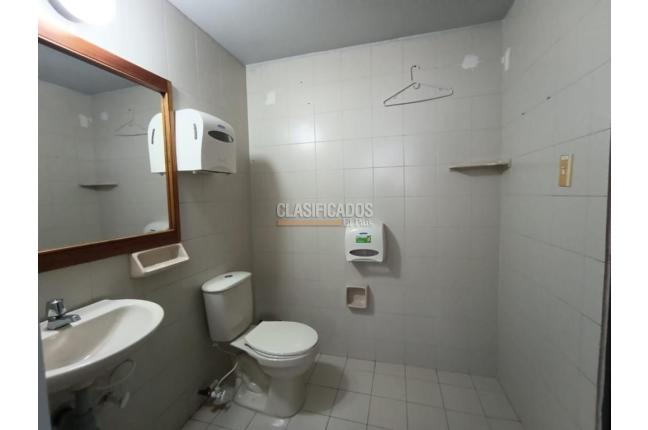 Locales y Bodegas, Alquiler, Tequendama - $3.000.000