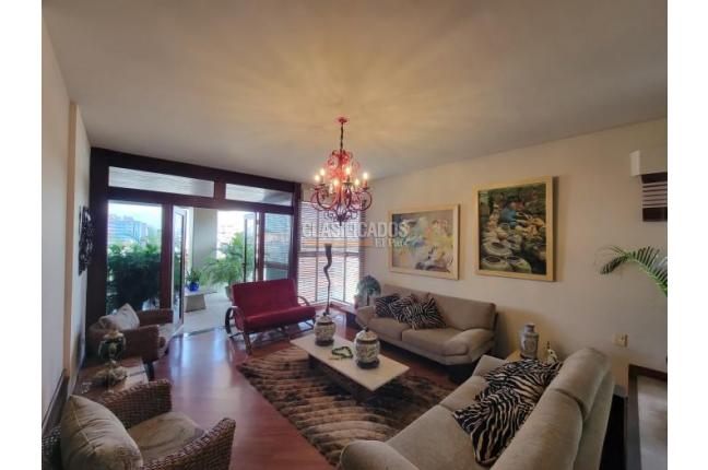 Apartamentos, Venta en Granada