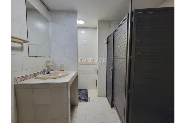 Locales y Bodegas, Venta, Versalles - $720.000.000