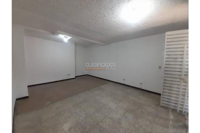 Locales y Bodegas, Alquiler, El Cedro - $750.000